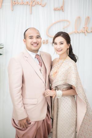 ชุดไทยเจ้าสาว ชุดไทยจักรพรรดิ์ เช่าที่แบมบี้ เวดดิ้ง ห้วยขวาง